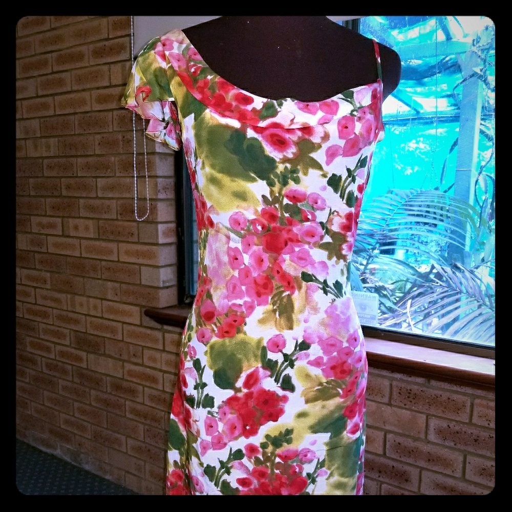 Gorgeous Wayne Cooper Silk Floral Dress